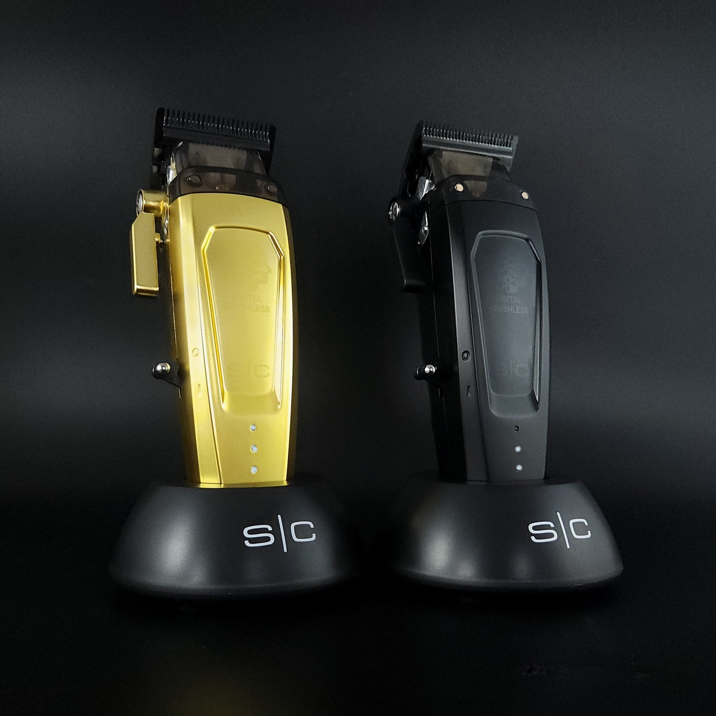 saber-2-0-clipper-professional-cordless-modular-hair-clipper-with-high-torque-digital-brushless-motor-in-black-or-gold