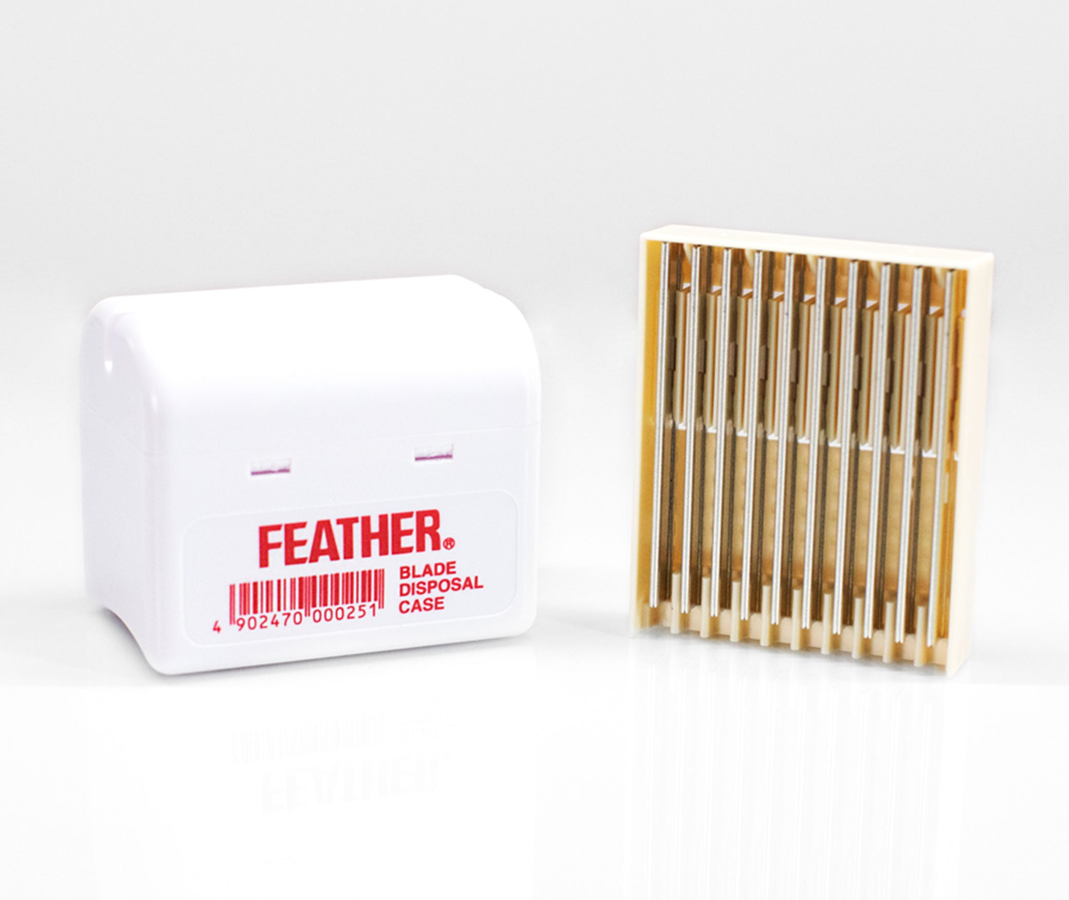 Feather Blade Disposal Case — WB Barber Supply